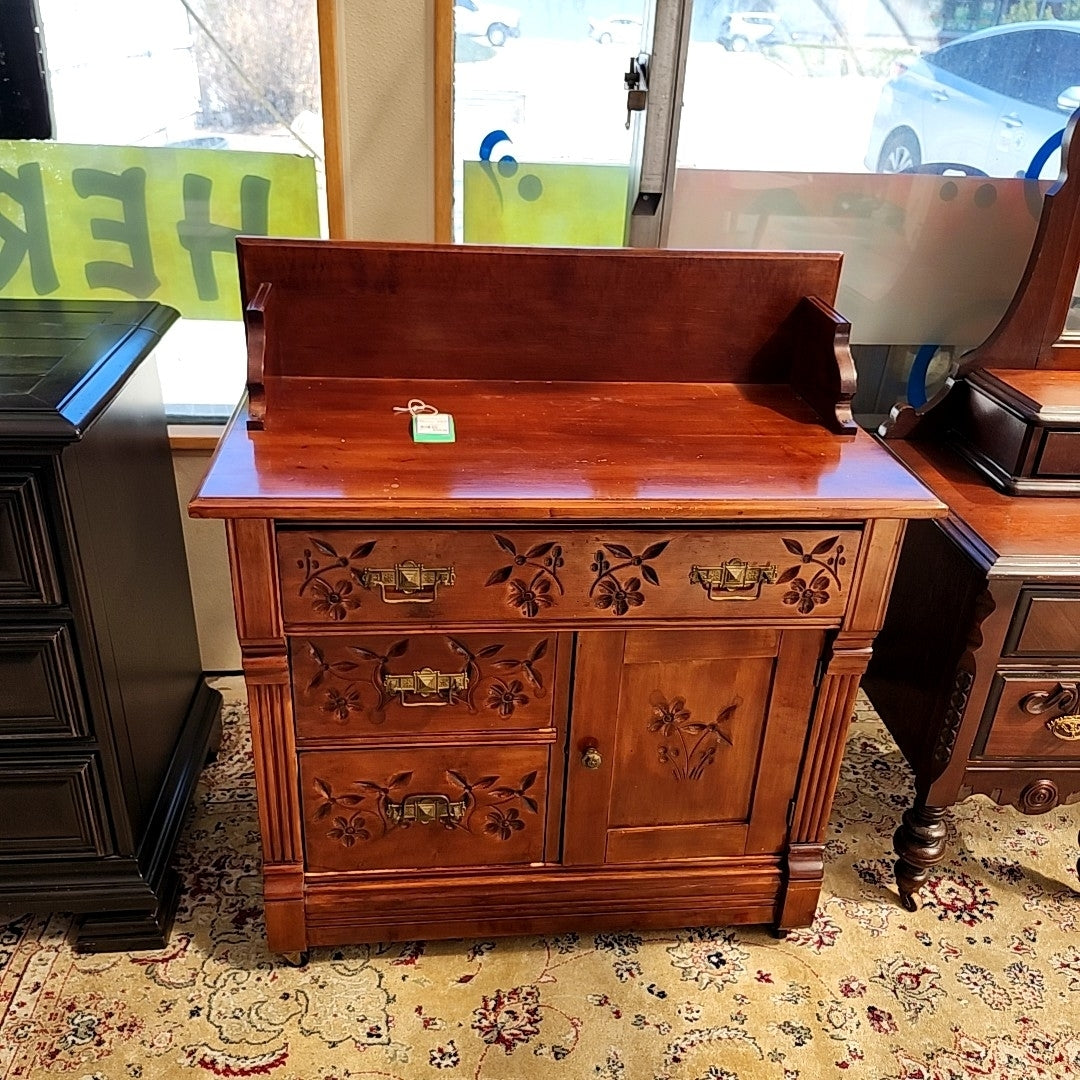 Handcarved Flower Dry Sink